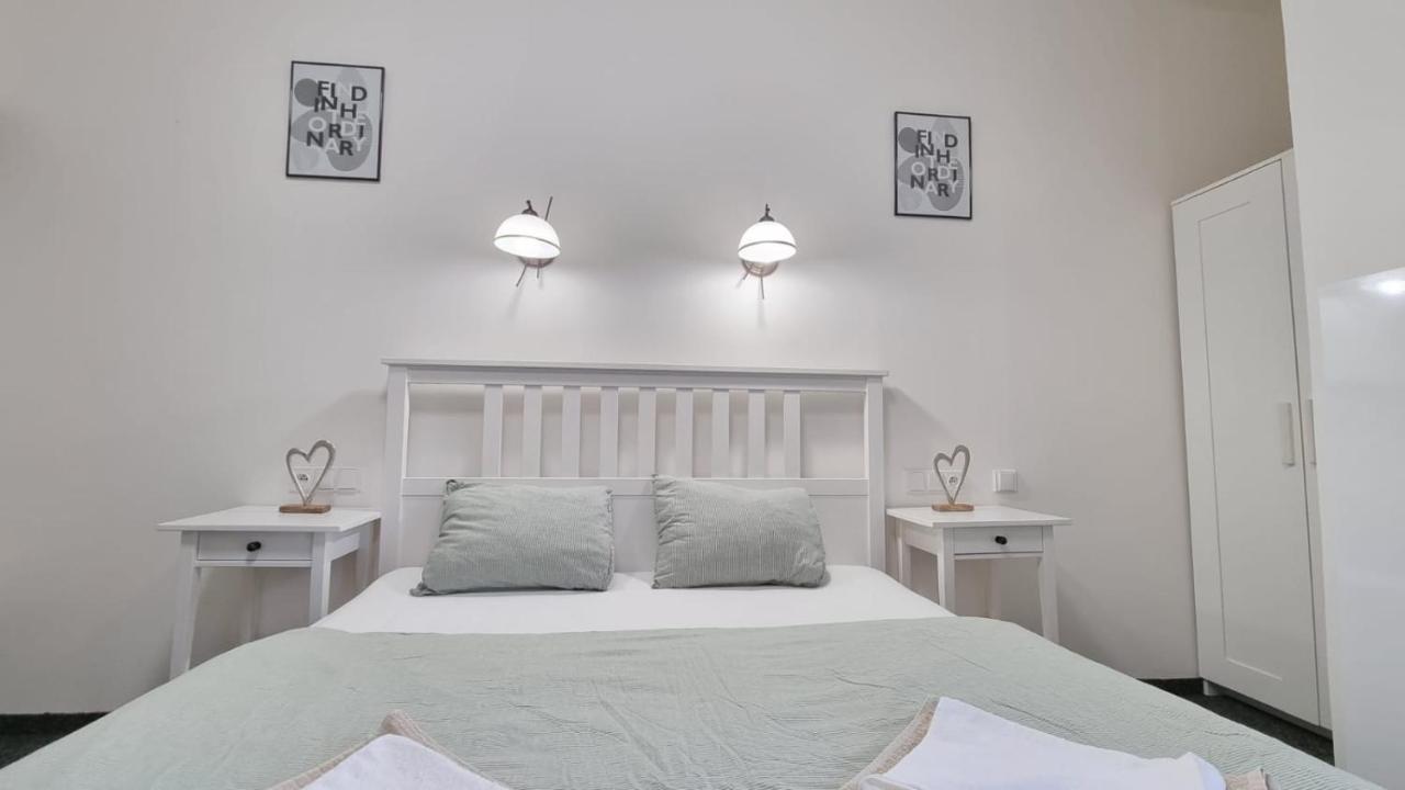Finnem Rentals Jicinska Prague Exterior photo