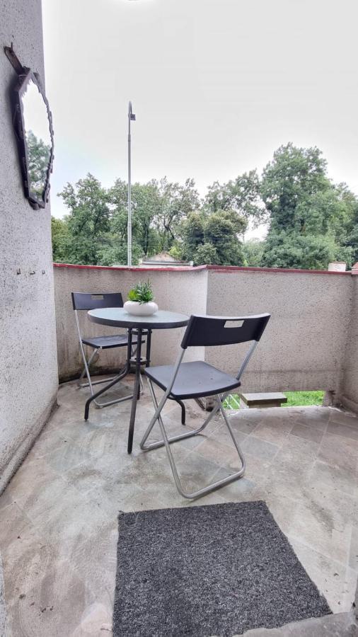Finnem Rentals Jicinska Prague Exterior photo