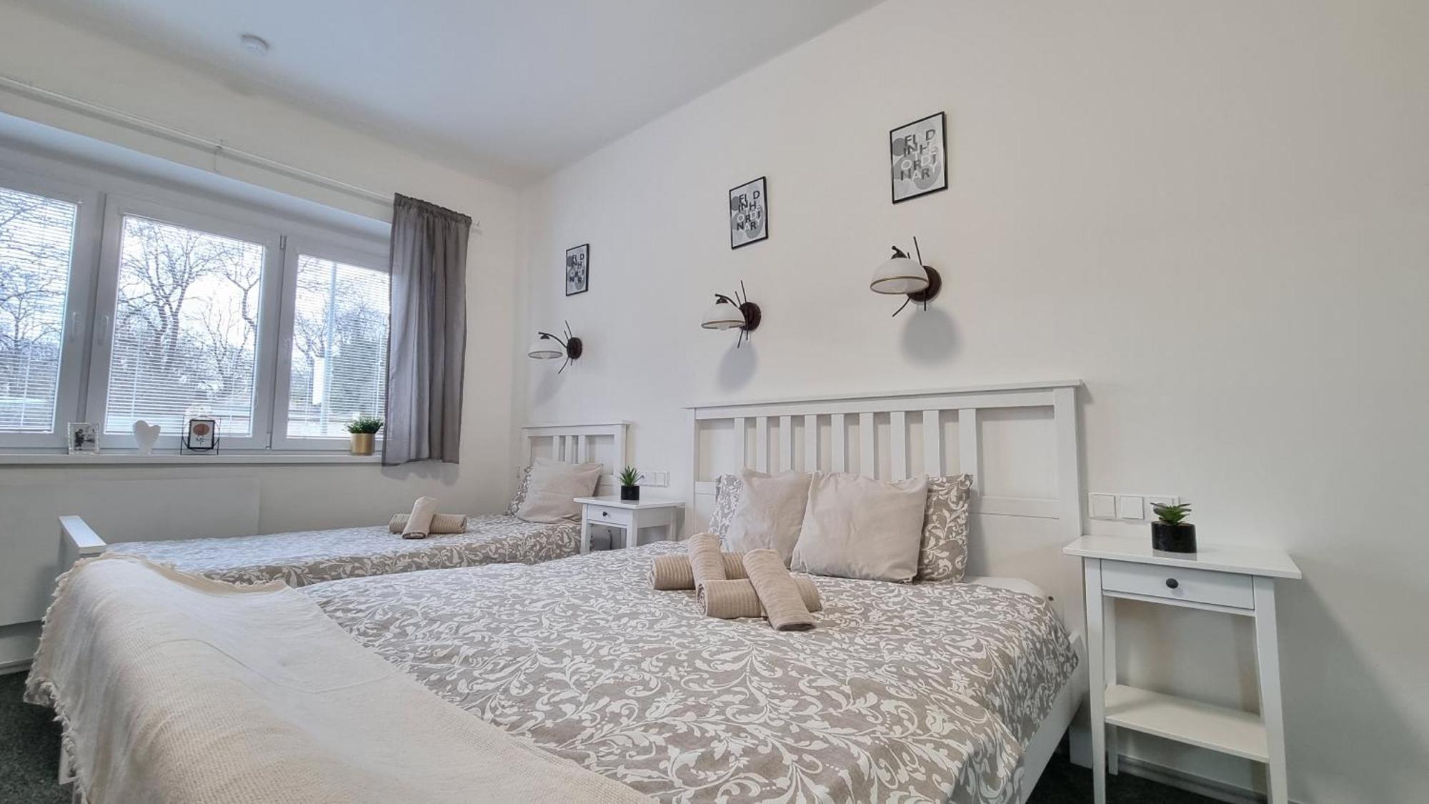 Finnem Rentals Jicinska Prague Exterior photo